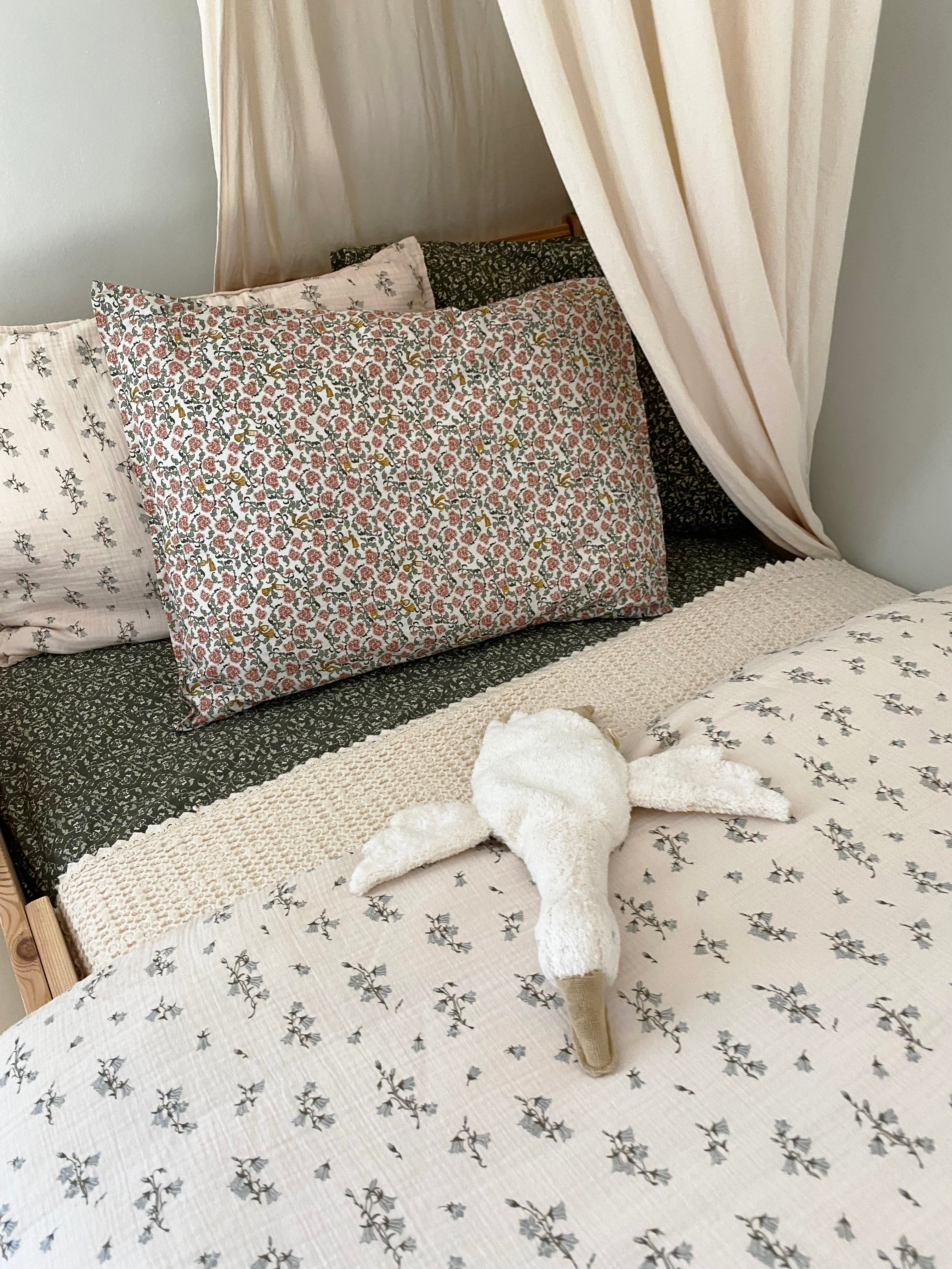 Cotton percale Fitted Sheet, Floral Moss, 90x200cm - (Final Sale)